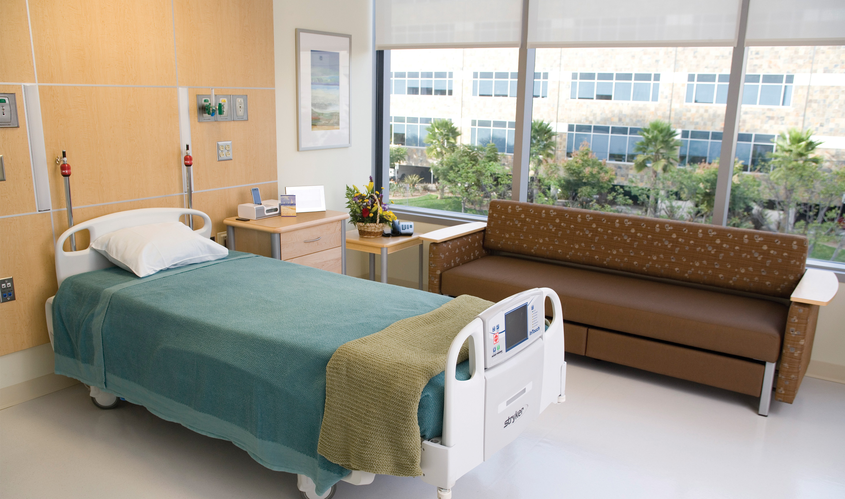 A San Diego hospital patient room with Lutron Quantum