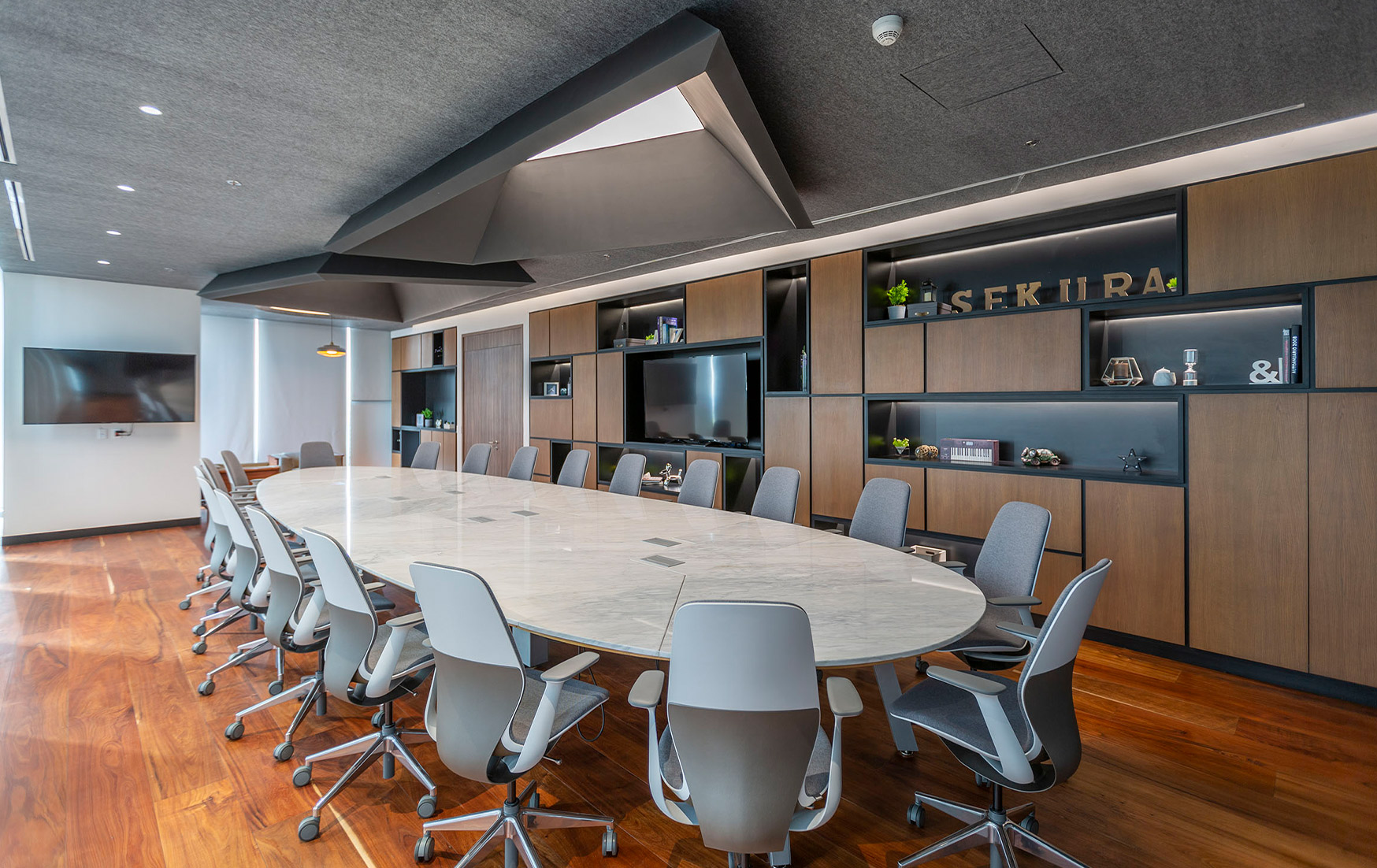 lutron-sekura-case-study-874x551x2_02