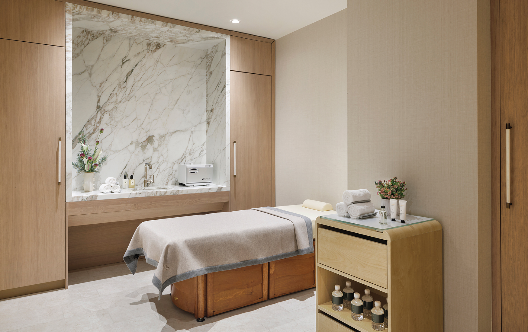 lutron_commercial_coterie_inlinemages_1_874x550_x2_d