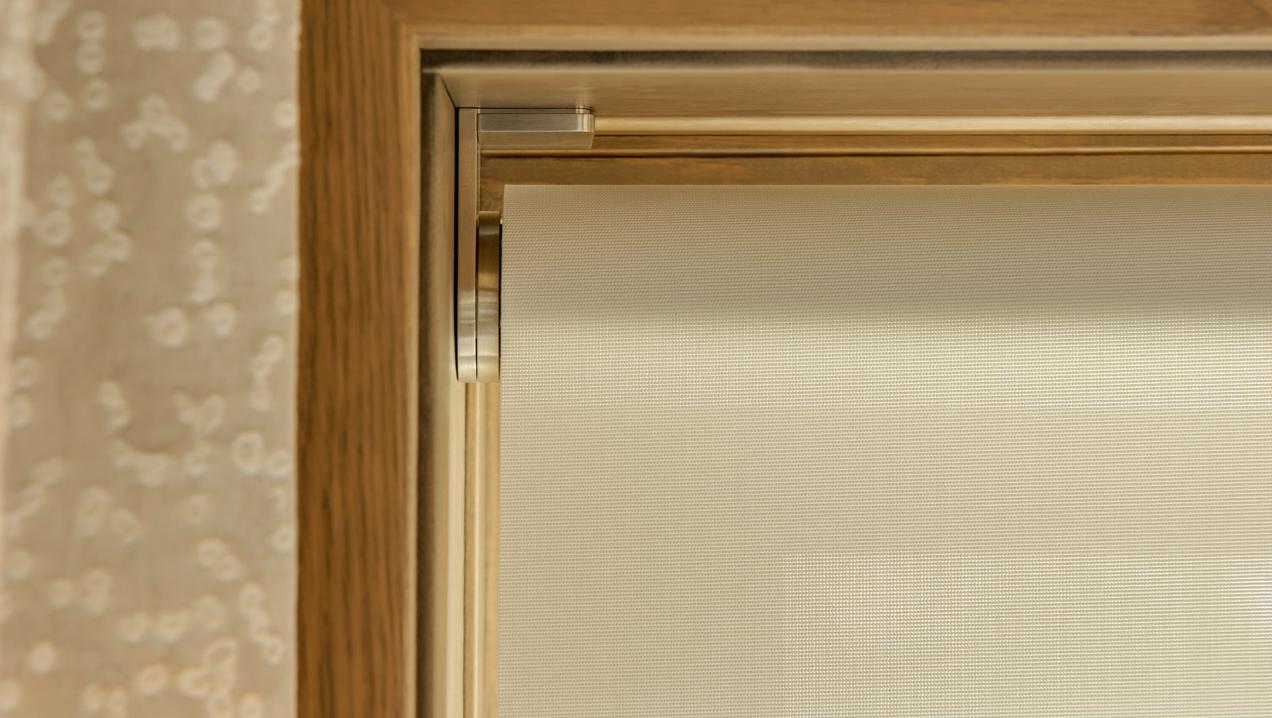 livrm big sky palladiom shade end bracket