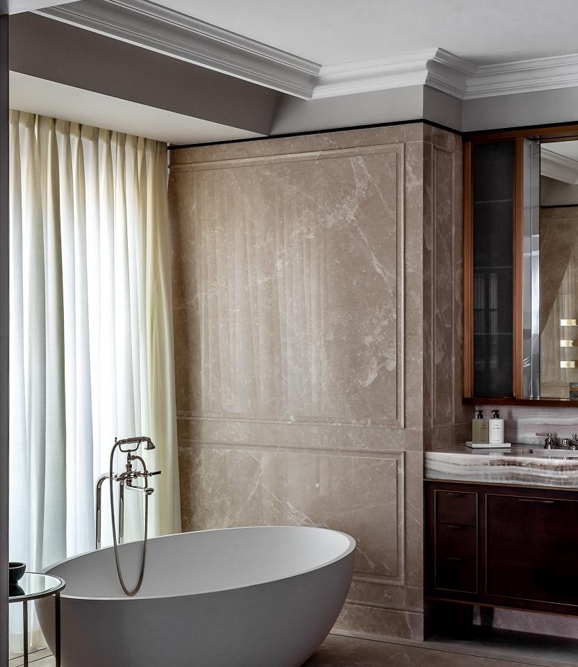 A London hospitality residence with Lutron drapery & HomeWorks