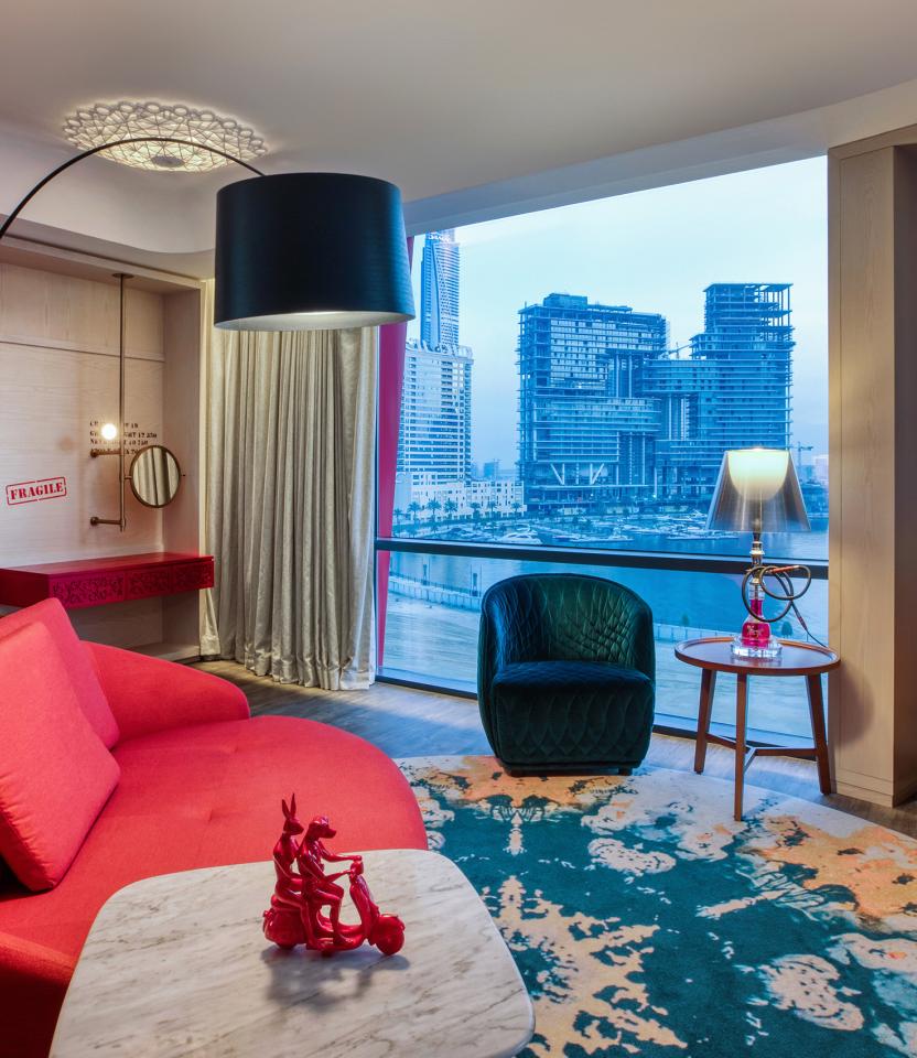 A Dubai hospitality Guest Room with Lutron Drapery & myRoom XC.