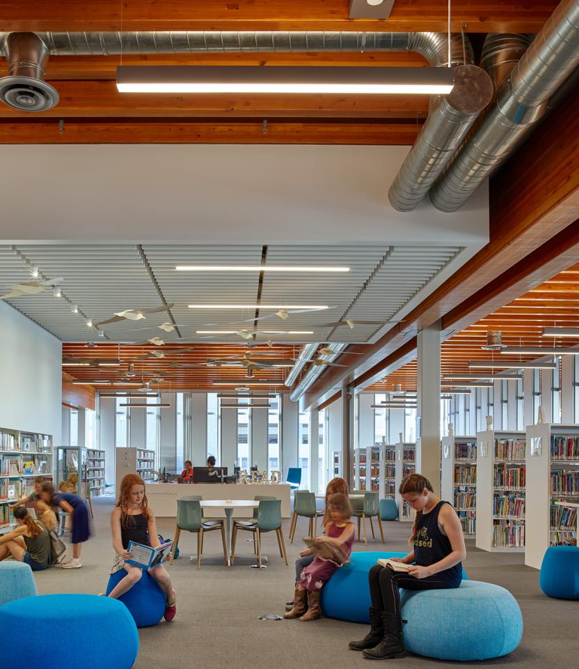 A Long Beach commercial collaborative spaces with Lutron Quantum. ©Fotoworks/Benny Chan
