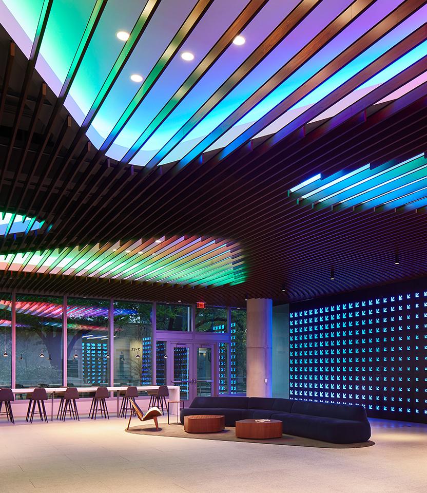 hubcard-lobby-sxsw-08.jpg