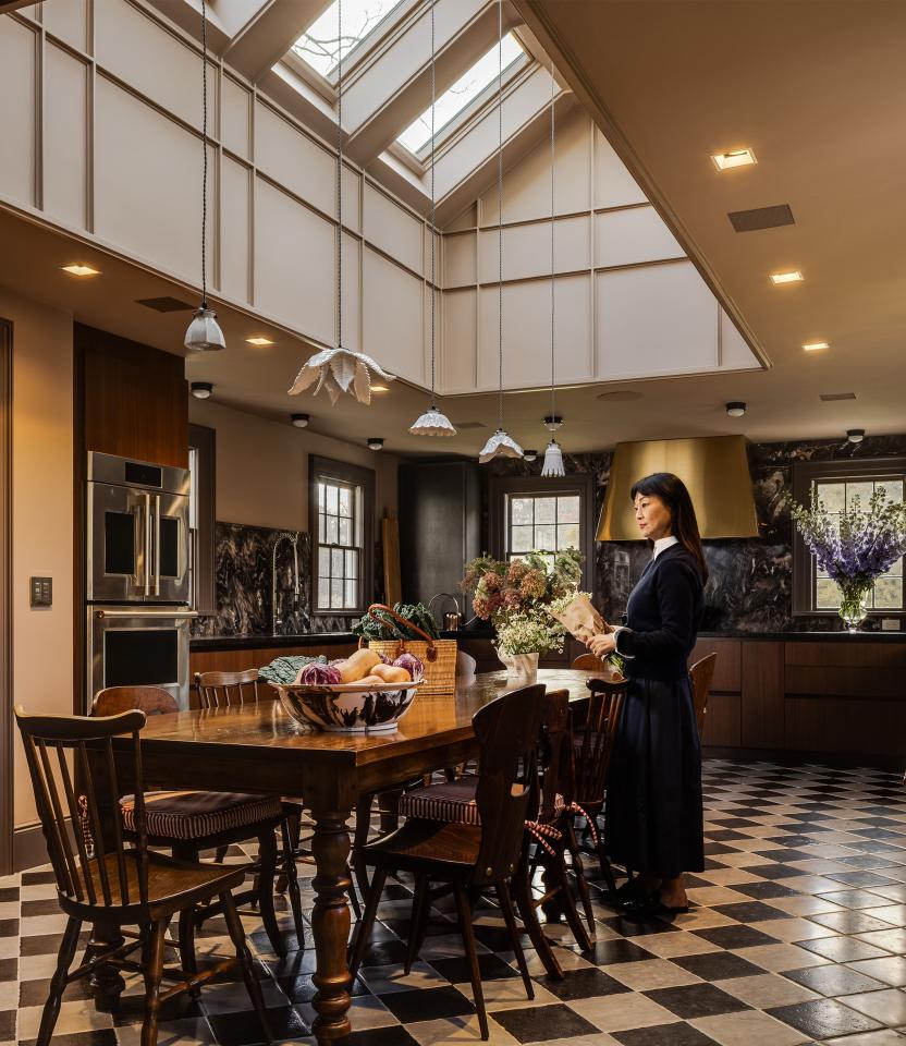 Kitchen with Ketra lighting