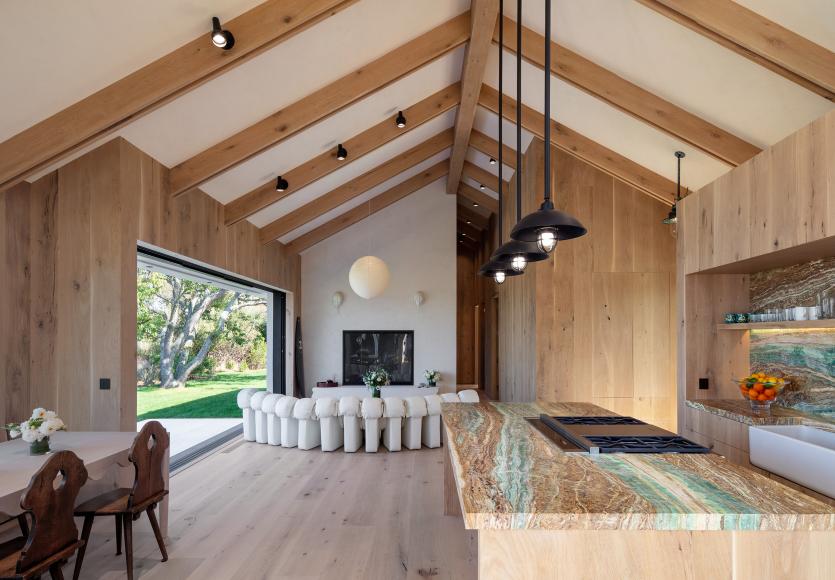 great room east hampton daytime