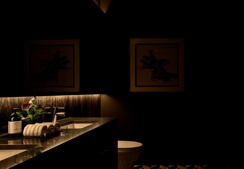 bathroom-seaholmph-scene-ss-relax.jpg