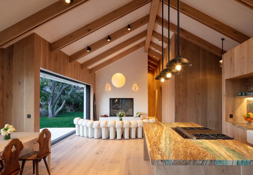 great-room-east-hampton-daytime-7014.jpg