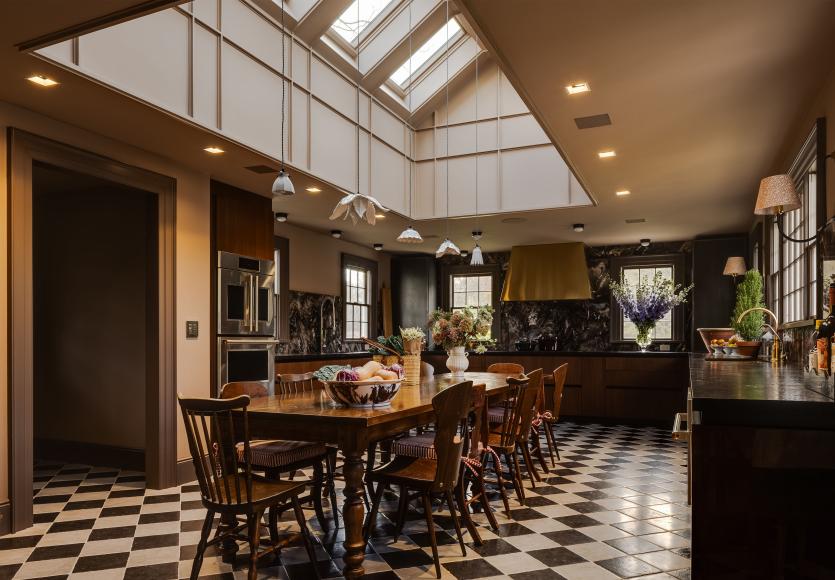 Kitchen with Ketra lighting