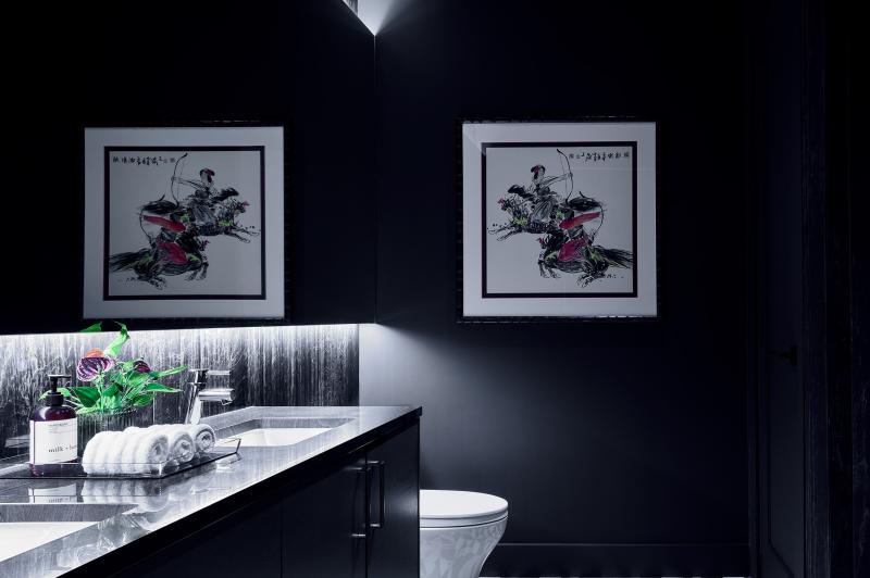 bathroom-seaholmph-scene-ss-evening.jpg